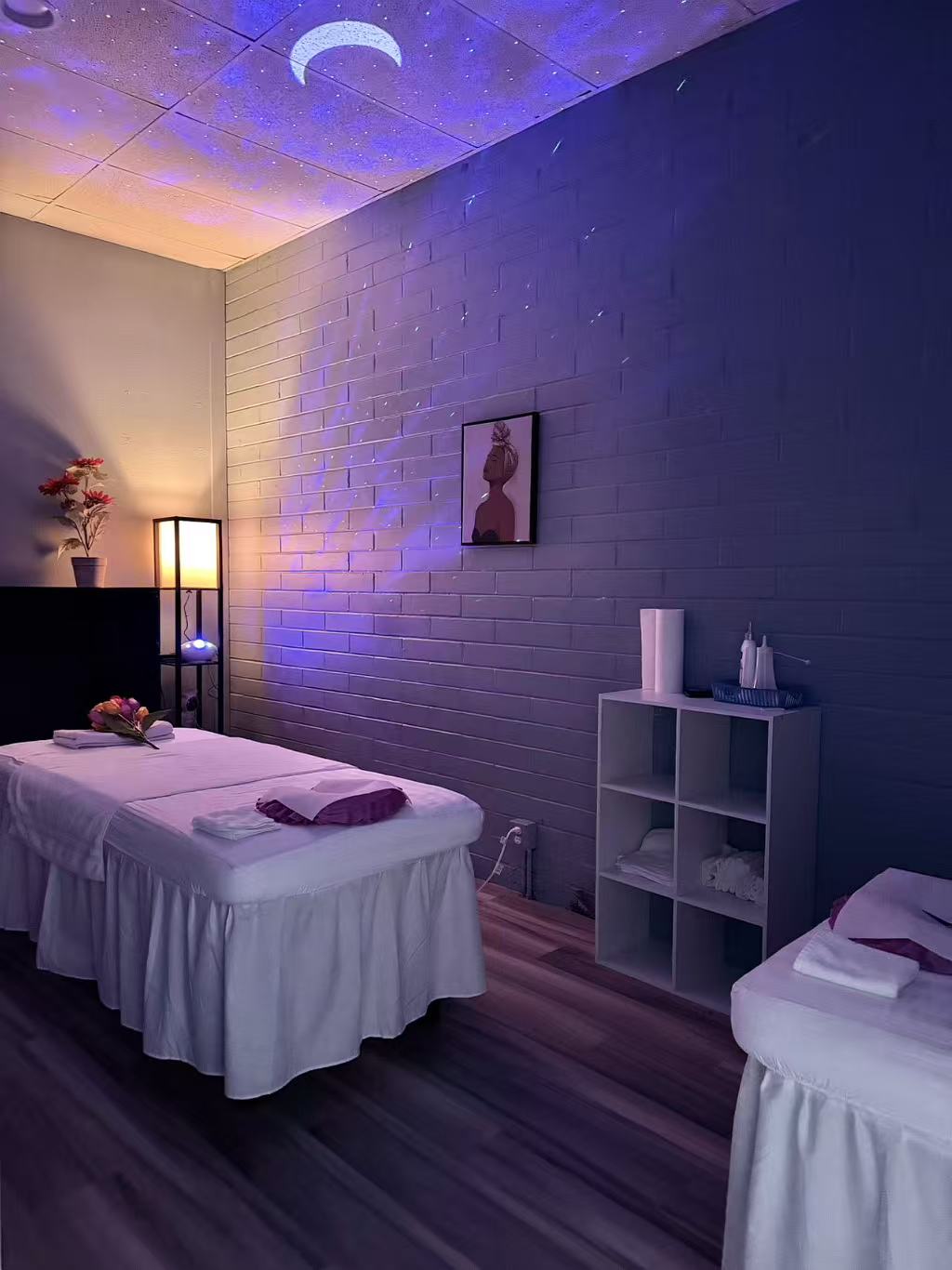 Relaxing treatment room